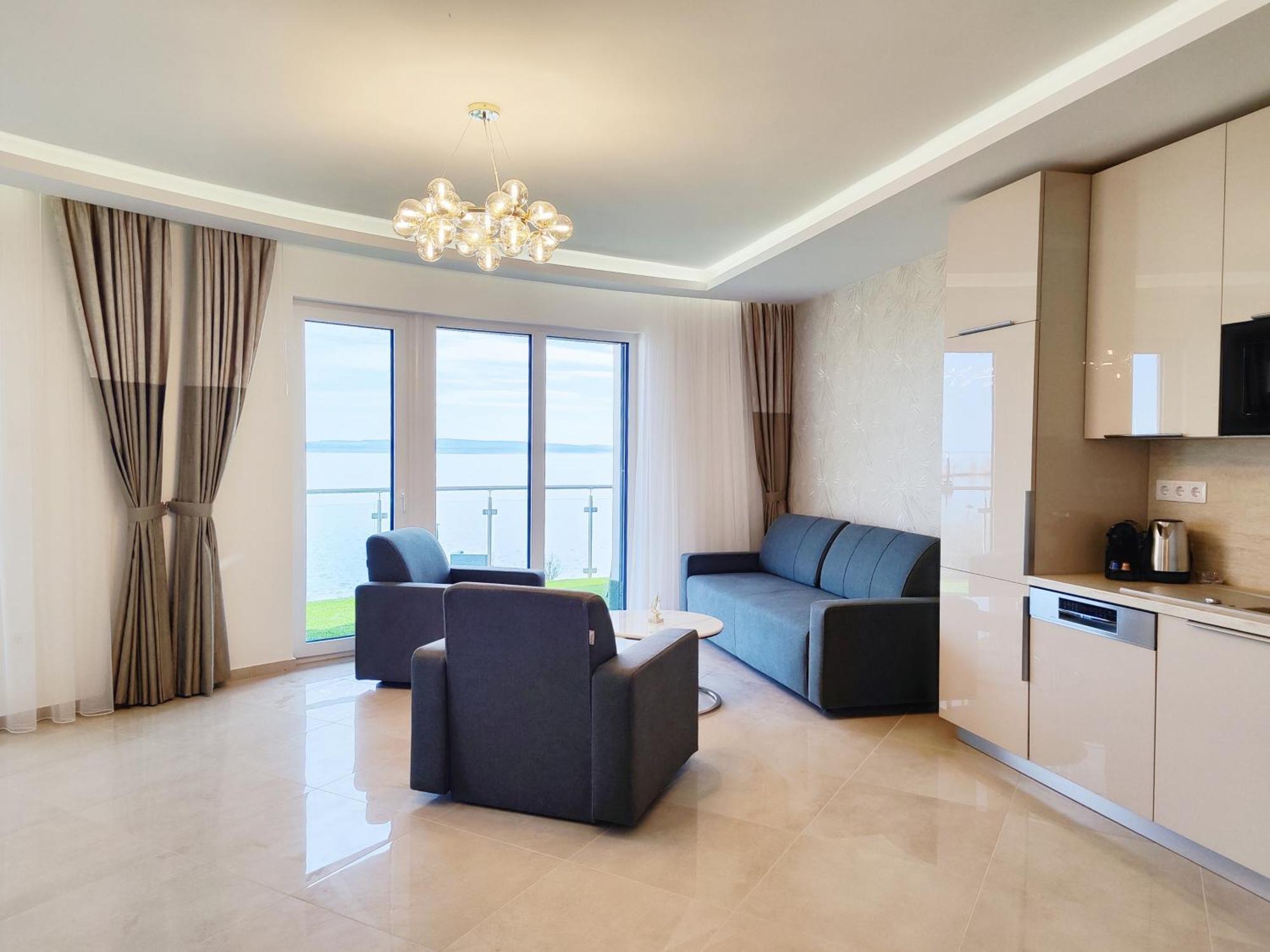 Royal Martin'S Apartment كيستاي المظهر الخارجي الصورة